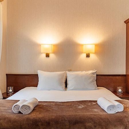 Hotel Dwor Choiny Kazimierówka Dış mekan fotoğraf